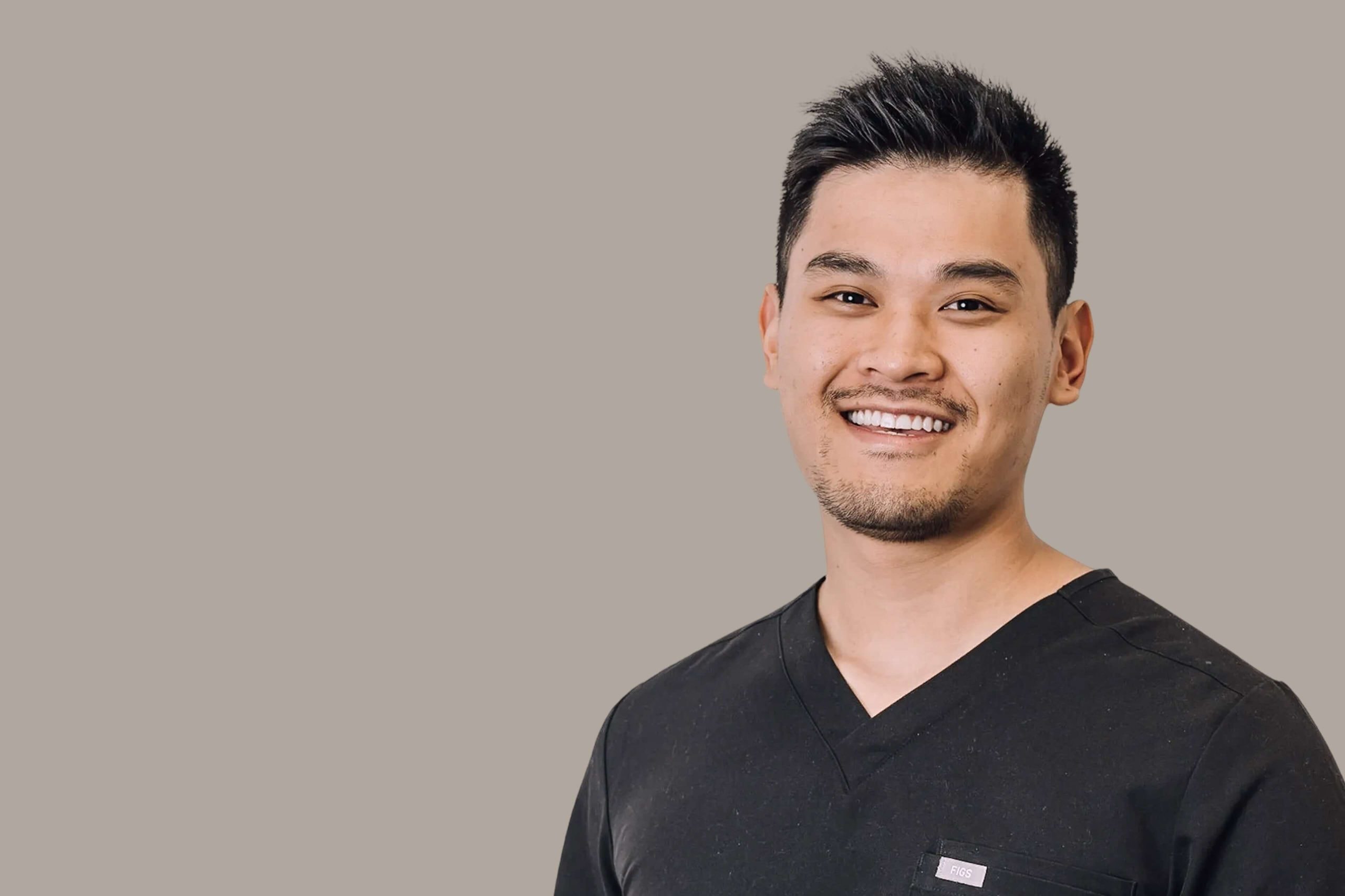 dr jonathan new dentist photo min